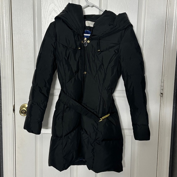 Black mid length coat from Ttahari with over side hood - Picture 1 of 4